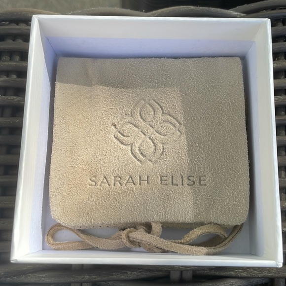 NWT Designer 14k White Gold and Diamond Hamsa and Evil Eye Earring Studs - Picture 12 of 12